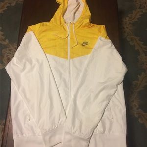 Nike Windrunner Size XXL in men’s